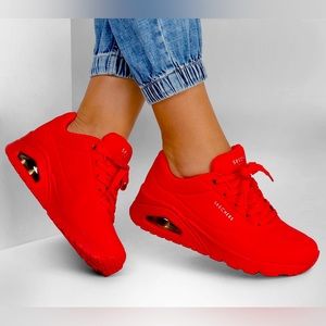 Uno - Stand on Air-only worn once